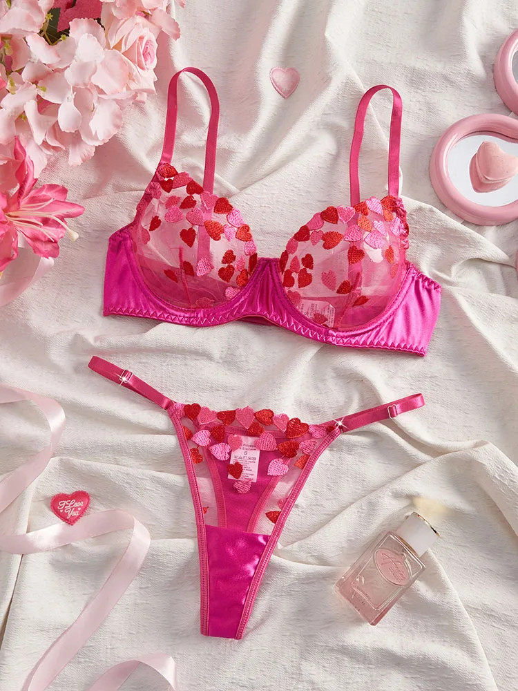 Бюстгальтеры и трусы, женские прозрачные сексуальные романтические комплекты с вышивкой в форме сердца, кружевное нижнее белье, интимные прозрачные экзотические комплекты
Бюстгальтеры и трусы, женские прозрачные сексуальные романтические комплекты с вышивкой в форме сердца, кружевное нижнее белье, интимные прозрачные экзотические комплекты