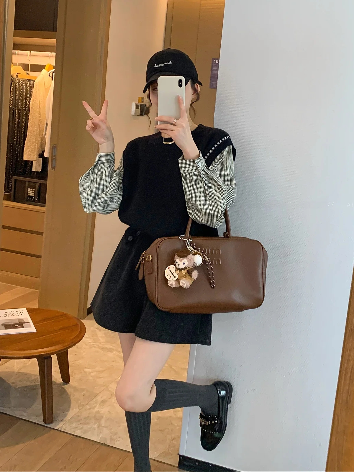 Женский вязаный топ Love Devil Fi Design с длинными рукавами, свободного кроя, в корейском стиле, весенняя новинка, из смесового полиэстера
Женский вязаный топ Love Devil Fi Design с длинными рукавами, свободного кроя, в корейском стиле, весенняя новинка, из смесового полиэстера