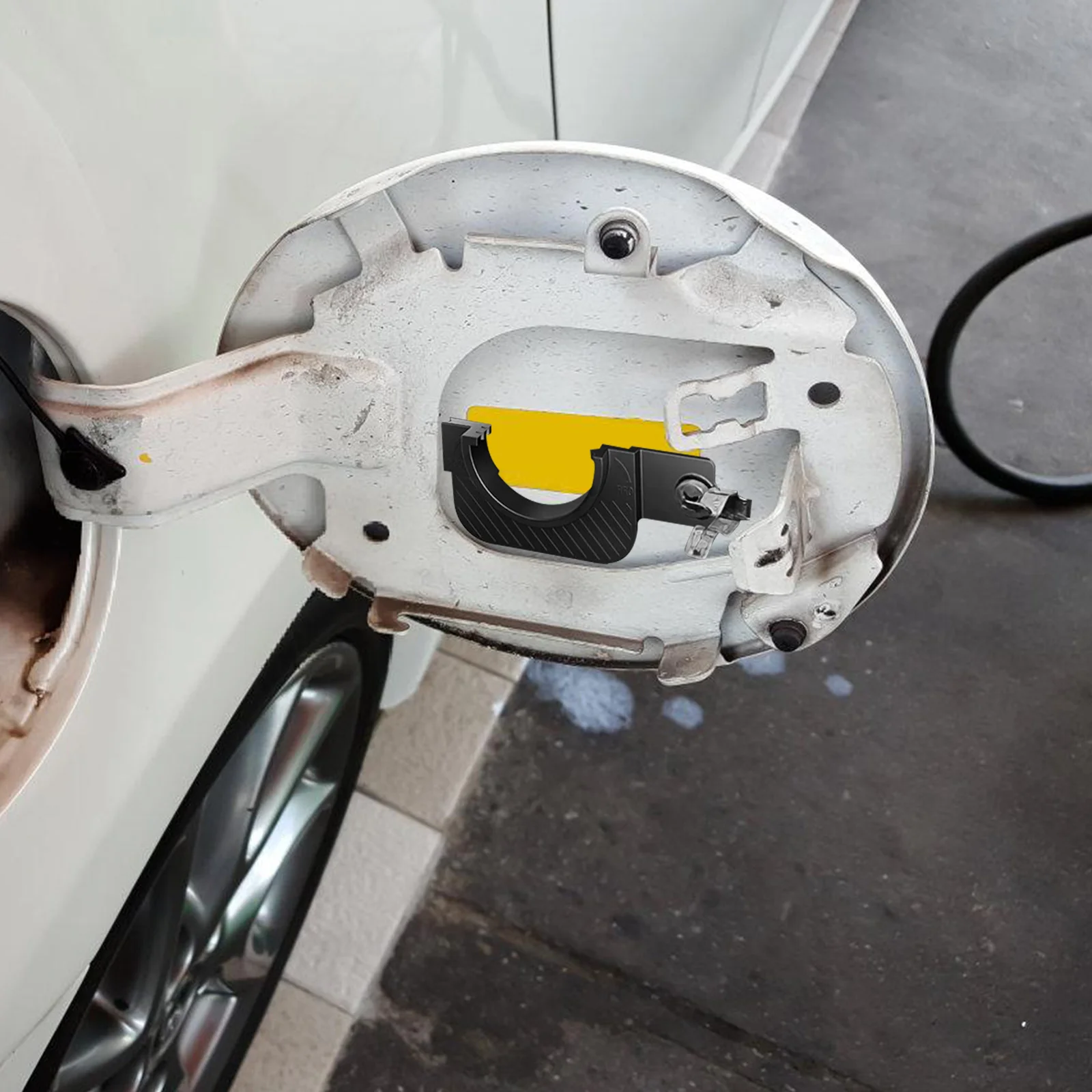 Plastic Compatible Cars AntiSlip Design LongLasting Performance Car Gas Holder Vehicle Accessories Fuel Tank Cap Holder Car Fuel
Plastic Compatible Cars AntiSlip Design LongLasting Performance Car Gas Holder Vehicle Accessories Fuel Tank Cap Holder Car Fuel