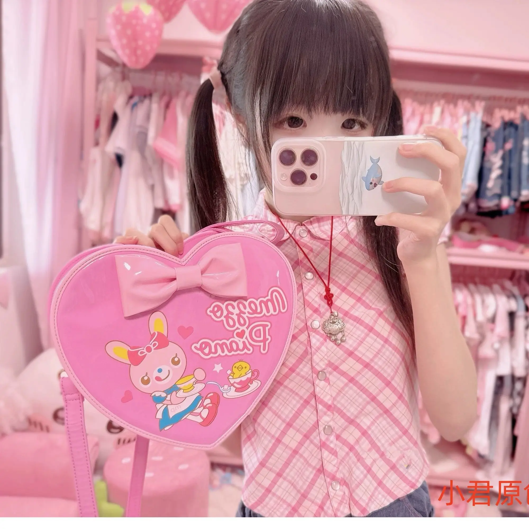 Japanese Lolita Jojifuku Y2k Accessories High-capacity Crossbody Bag Cute Core Cartoon Mp Aesthetic Women Shoulder Bag
Japanese Lolita Jojifuku Y2k Accessories High-capacity Crossbody Bag Cute Core Cartoon Mp Aesthetic Women Shoulder Bag