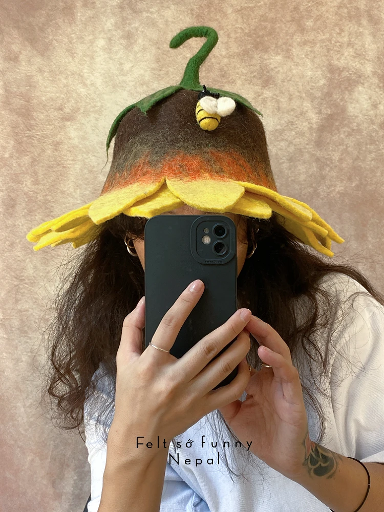 Handmade Wool Felt Wet Felt Forest System Sunflower Hat Vintage Photography Studio round Top Large Brim Cap for Teens Travel
Handmade Wool Felt Wet Felt Forest System Sunflower Hat Vintage Photography Studio round Top Large Brim Cap for Teens Travel