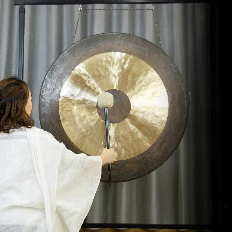 Percussion Instrument Traditional Celebration Opening Ceremony Chinese Style Gongs Handmade Copper Gongs Festival Celebration
Percussion Instrument Traditional Celebration Opening Ceremony Chinese Style Gongs Handmade Copper Gongs Festival Celebration