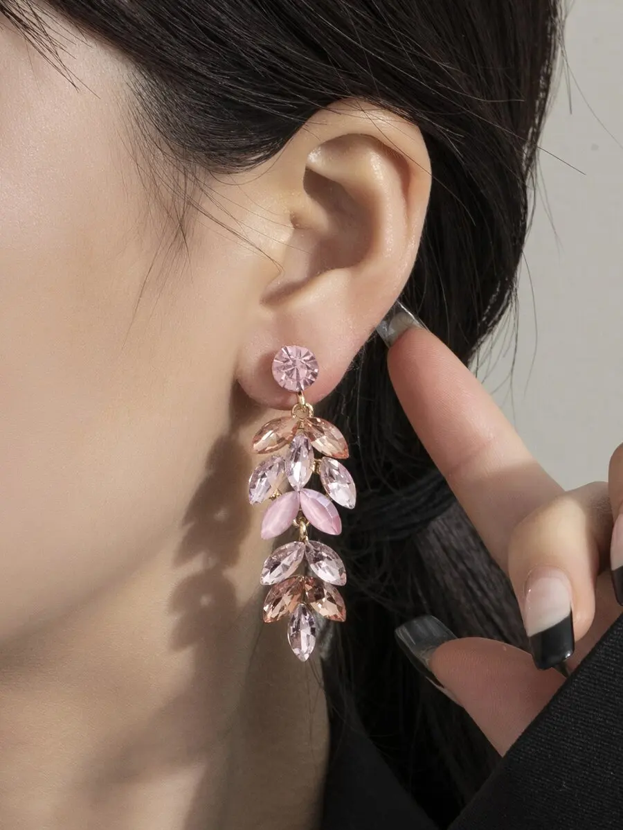 Pink Crystal Leaf-Style Dangling Earrings For Adults
Pink Crystal Leaf-Style Dangling Earrings For Adults