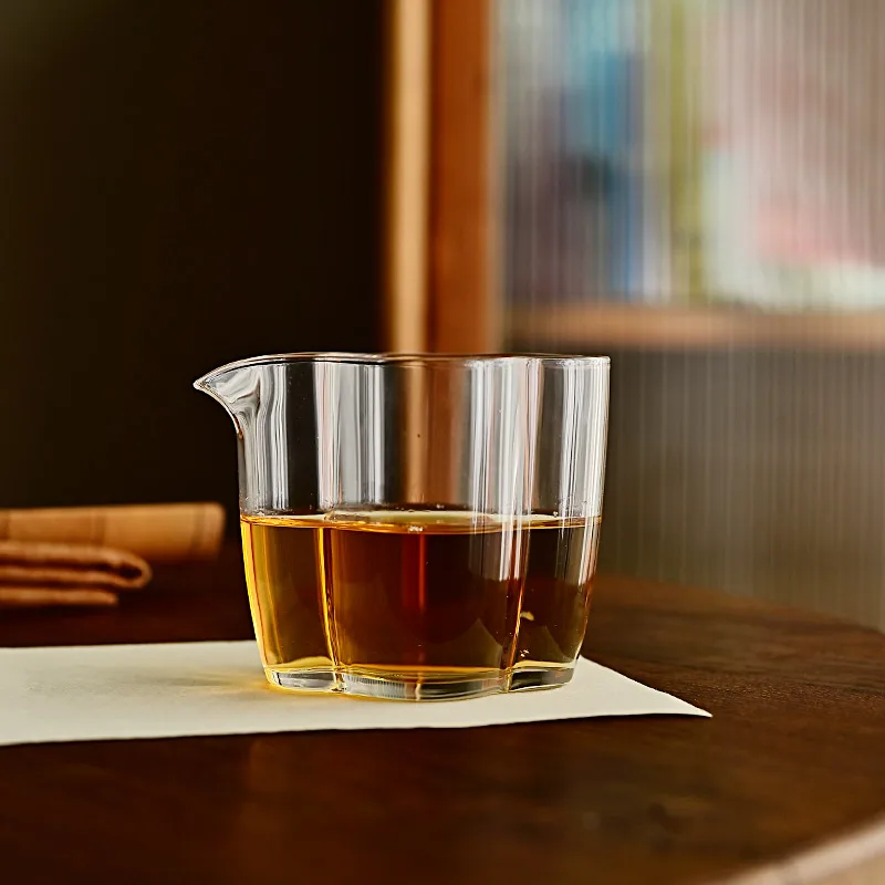 Japanese Sle Thin Heat Resistant Glass Yunchi Gongda Cup High End Borosilie Tea Ocean Host Tea Brewing Set Froth Tea Device
Japanese Sle Thin Heat Resistant Glass Yunchi Gongda Cup High End Borosilie Tea Ocean Host Tea Brewing Set Froth Tea Device
