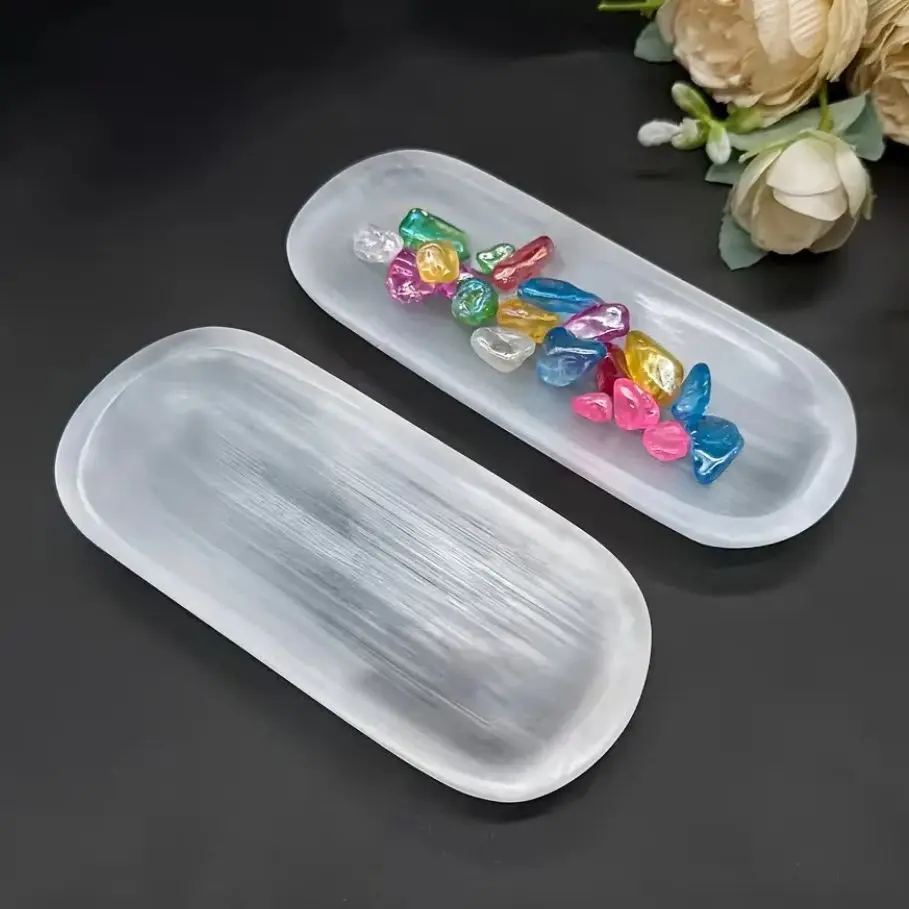 Natural White Selenite Bowl Irregular Oval Carved Quartz Crystal Meditation Selenite Crystal Cleansing Bowl Decoration
Natural White Selenite Bowl Irregular Oval Carved Quartz Crystal Meditation Selenite Crystal Cleansing Bowl Decoration