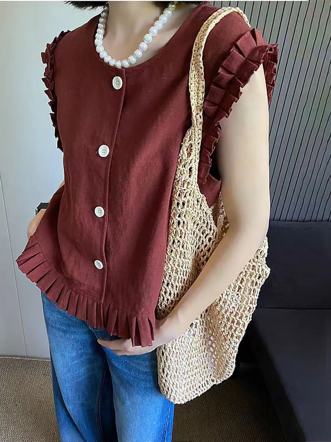 Ретро-блузка с кружевной отделкой для женщин: свободная, универсальная, стройнящая, элегантная, летняя, новая модель для повседневной носки
Ретро-блузка с кружевной отделкой для женщин: свободная, универсальная, стройнящая, элегантная, летняя, новая модель для повседневной носки