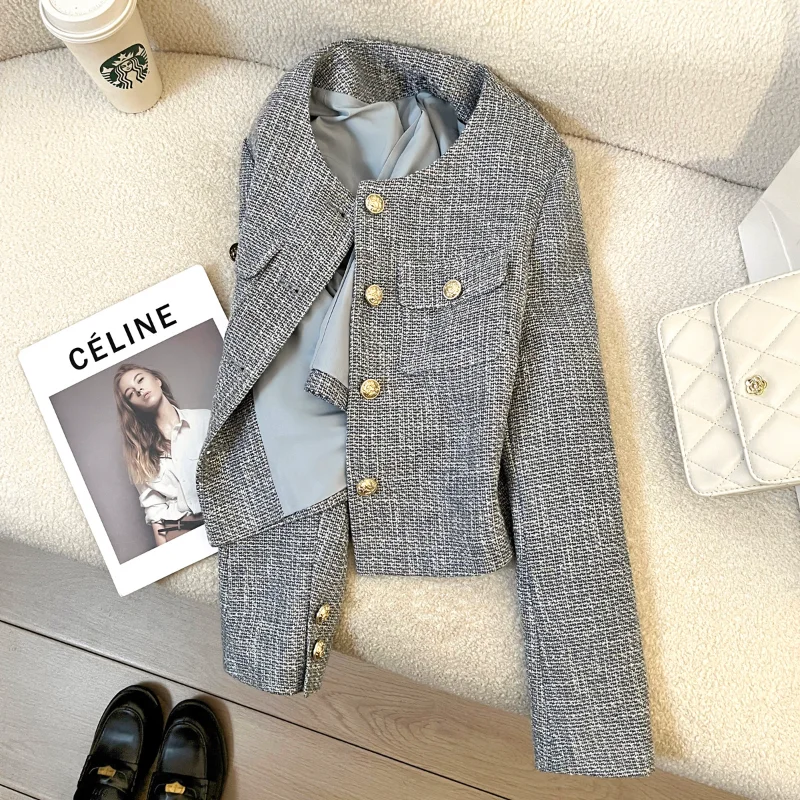Round Neck Long Sleeves High Quality Small Fragrance Short Coat Simple Casual Tweed French Grey Jacket for Women Spring Autumn
Round Neck Long Sleeves High Quality Small Fragrance Short Coat Simple Casual Tweed French Grey Jacket for Women Spring Autumn