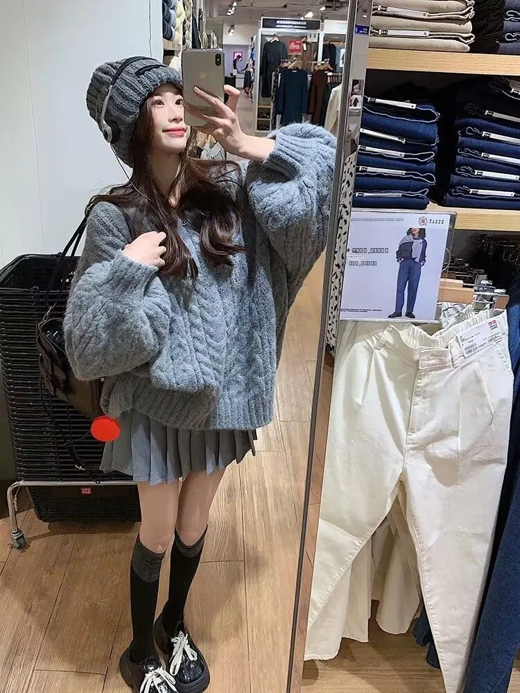 Женский вязаный свитер большого размера с V-образным вырезом, зимний теплый мягкий витой трикотаж, повседневный удобный модный топ
Женский вязаный свитер большого размера с V-образным вырезом, зимний теплый мягкий витой трикотаж, повседневный удобный модный топ