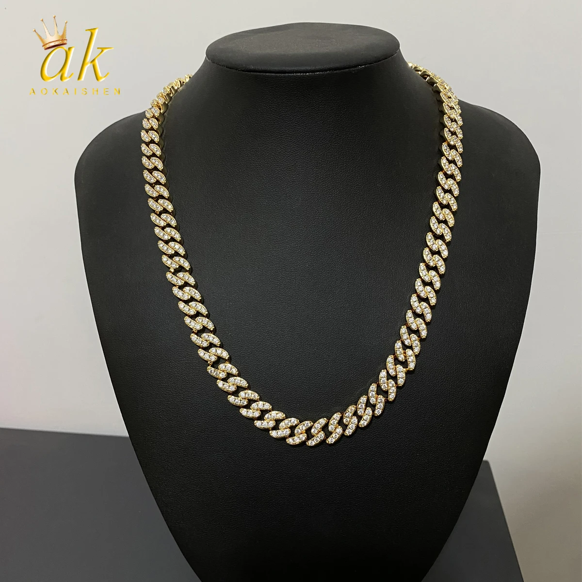 Aokaishen Miami Cuban Link Chain for Men Necklace Bling AAAA Zircon Charms Hip Hop Fashion Jewelry 2023 Trend
Aokaishen Miami Cuban Link Chain for Men Necklace Bling AAAA Zircon Charms Hip Hop Fashion Jewelry 2023 Trend