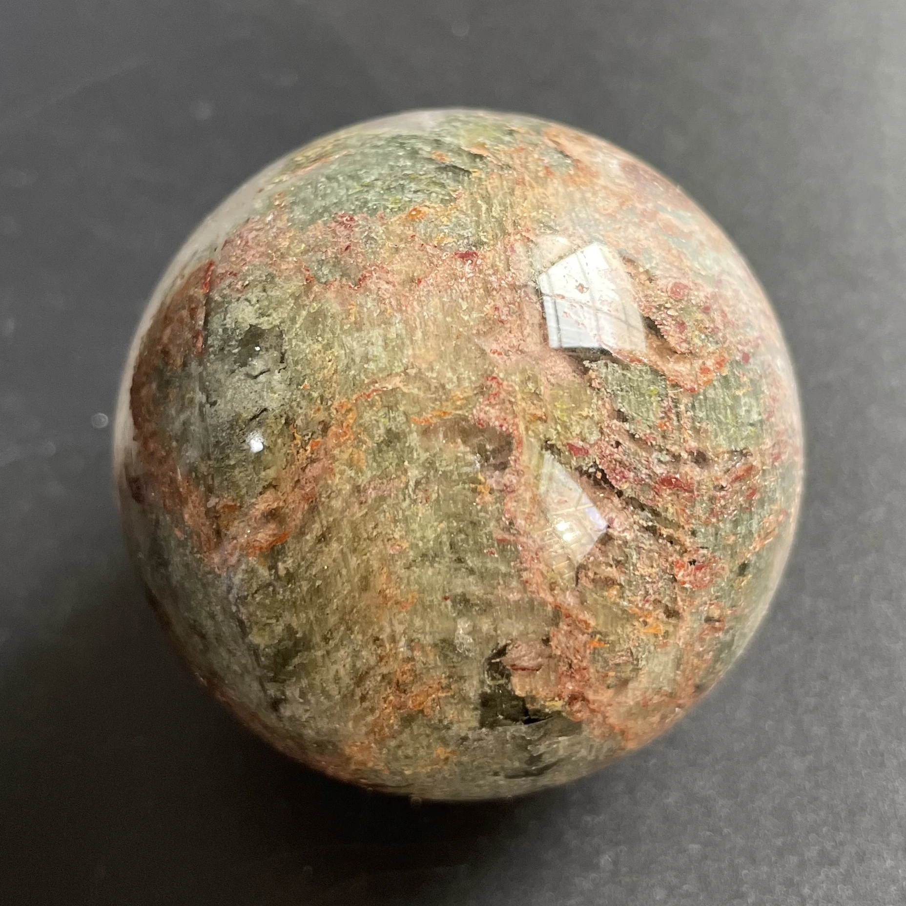 140g Natural Stone Green Phantom Sphere Polished Quartz Reiki Ball Healing Gift Crystal Ball Room Decor Z1184
140g Natural Stone Green Phantom Sphere Polished Quartz Reiki Ball Healing Gift Crystal Ball Room Decor Z1184