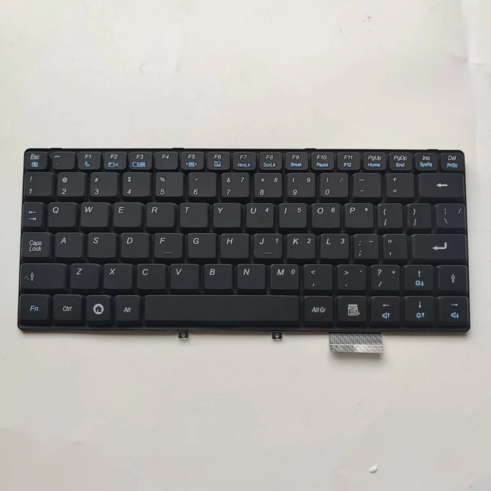 Laptop keyboard US Layout for Lenovo ideapad S9 S9E S10 S10E
Laptop keyboard US Layout for Lenovo ideapad S9 S9E S10 S10E