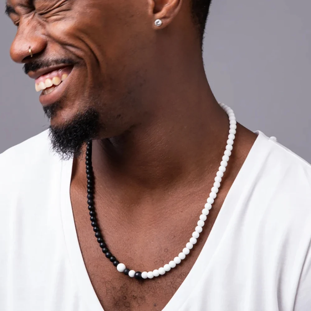 Hip Hop Punk Style Black and White Bead Necklace Male Fashion Simple Niche Design Necklace Jewelry Chain for Men
Hip Hop Punk Style Black and White Bead Necklace Male Fashion Simple Niche Design Necklace Jewelry Chain for Men