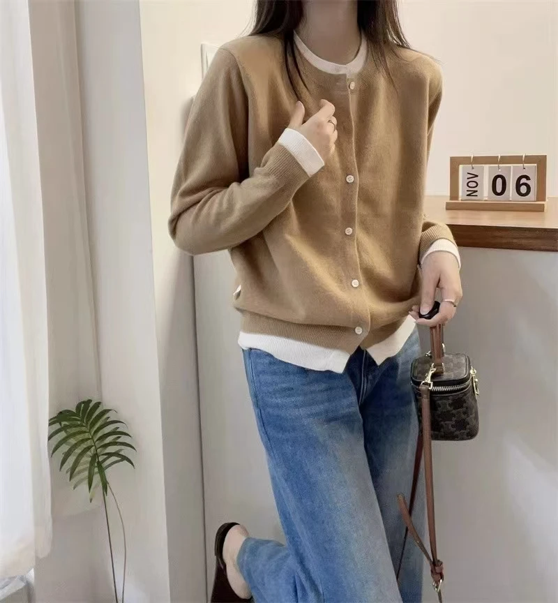 100% Merino Wool New Fashion Women's Long Sleeve Cardigan Fake Two-Piece O-Neck Knitwears Spring Autumn Tops Casual Women's Top
100% Merino Wool New Fashion Women's Long Sleeve Cardigan Fake Two-Piece O-Neck Knitwears Spring Autumn Tops Casual Women's Top