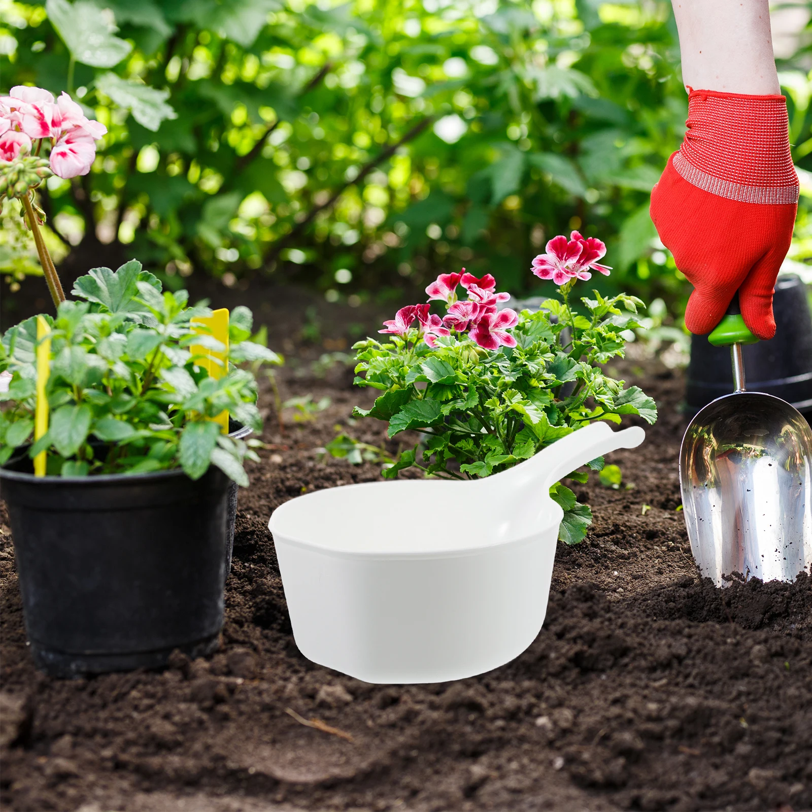 2pcs Plastic Water Ladle Set Large Capacity Thick Bathing Spoon Ergonomic Handle For Kitchen Bathroom Garden Plant Flower
2pcs Plastic Water Ladle Set Large Capacity Thick Bathing Spoon Ergonomic Handle For Kitchen Bathroom Garden Plant Flower