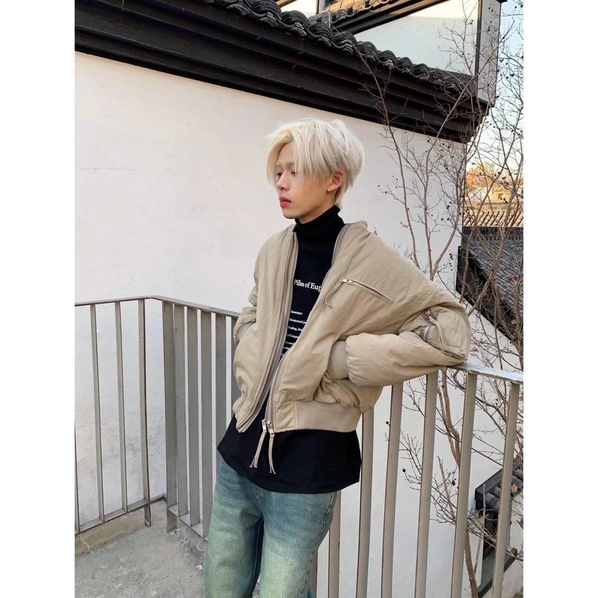 Американский ретро-пиджак в стиле авиатора, свободный крой, дизайн в стиле кэжуал, зимняя верхняя одежда из полиэстера, молодежный повседневный пиджак
Американский ретро-пиджак в стиле авиатора, свободный крой, дизайн в стиле кэжуал, зимняя верхняя одежда из полиэстера, молодежный повседневный пиджак