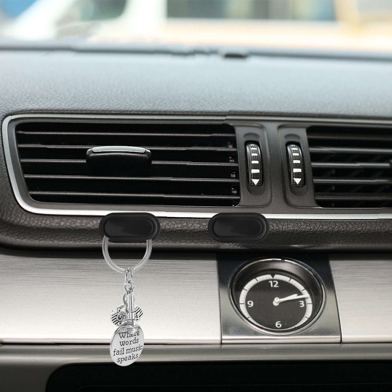 4pcs Mini Hooks Invisible Durable Multifunctional Car Dashboard Storage for Keys BagsHooks Electric Vehicle Hanging Hook Car 
4pcs Mini Hooks Invisible Durable Multifunctional Car Dashboard Storage for Keys BagsHooks Electric Vehicle Hanging Hook Car