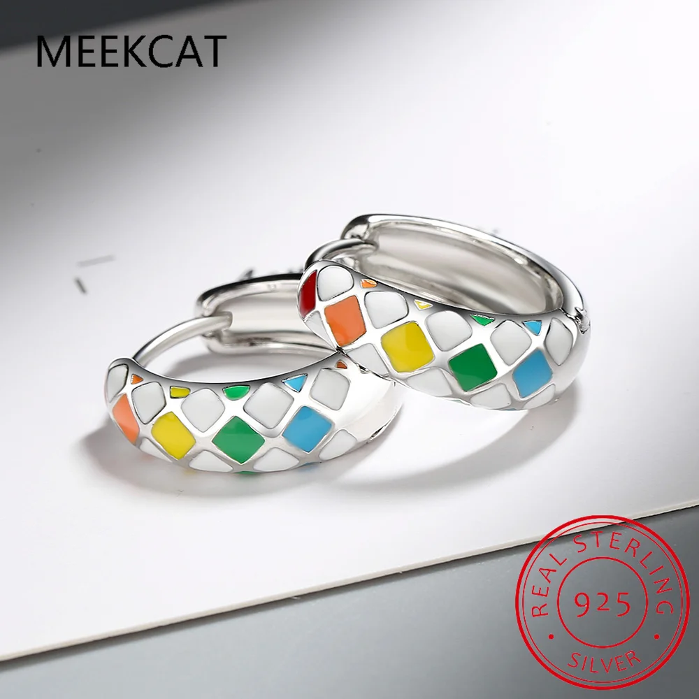 925 Sterling Silver Colorful Enamel Checkerboard Pattern Ear Buckles for Women Wide Thick Hoop Earring Huggies Fine Jewelry Gift
925 Sterling Silver Colorful Enamel Checkerboard Pattern Ear Buckles for Women Wide Thick Hoop Earring Huggies Fine Jewelry Gift