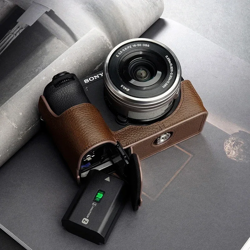 High Quality Handmade Genuine Leather Camera Case Bag Body BOX for Sony A6700
High Quality Handmade Genuine Leather Camera Case Bag Body BOX for Sony A6700