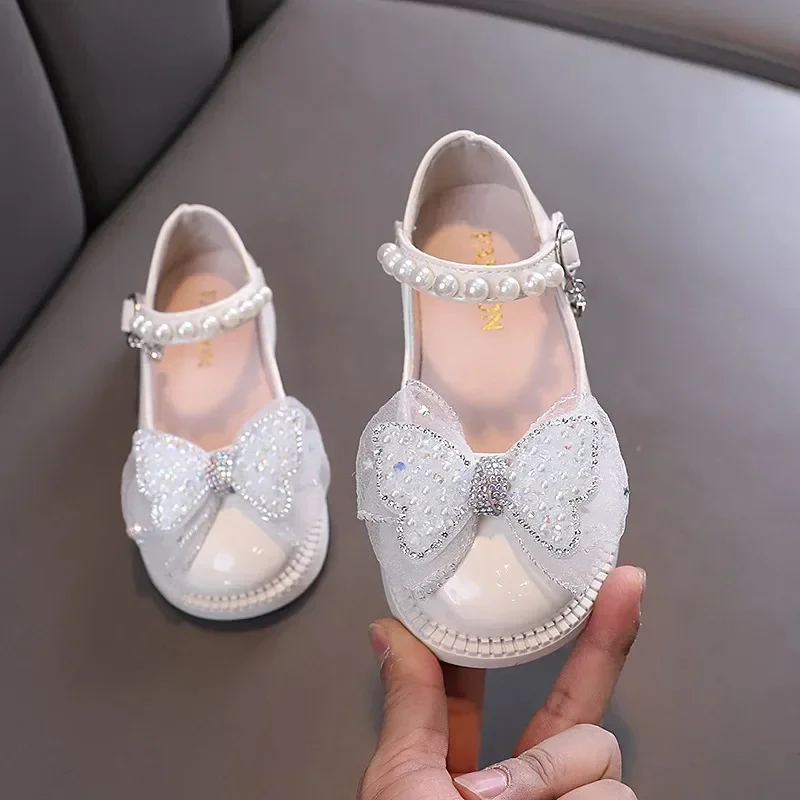 Children Autumn Performance Pearl Dance Shoes Girls Princesses Rhinestone Mesh Bows Ladys Style Leather Shoes Girls Korean Shoes
Children Autumn Performance Pearl Dance Shoes Girls Princesses Rhinestone Mesh Bows Ladys Style Leather Shoes Girls Korean Shoes
