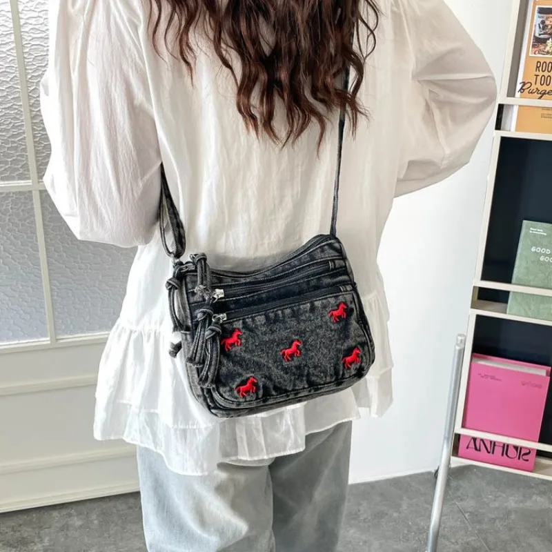 Elegant Leather Diaper Bag For Women Luxury Tote Messenger Purse Casual Simple Vintage Crossbody Bag High End Solid Color
Elegant Leather Diaper Bag For Women Luxury Tote Messenger Purse Casual Simple Vintage Crossbody Bag High End Solid Color