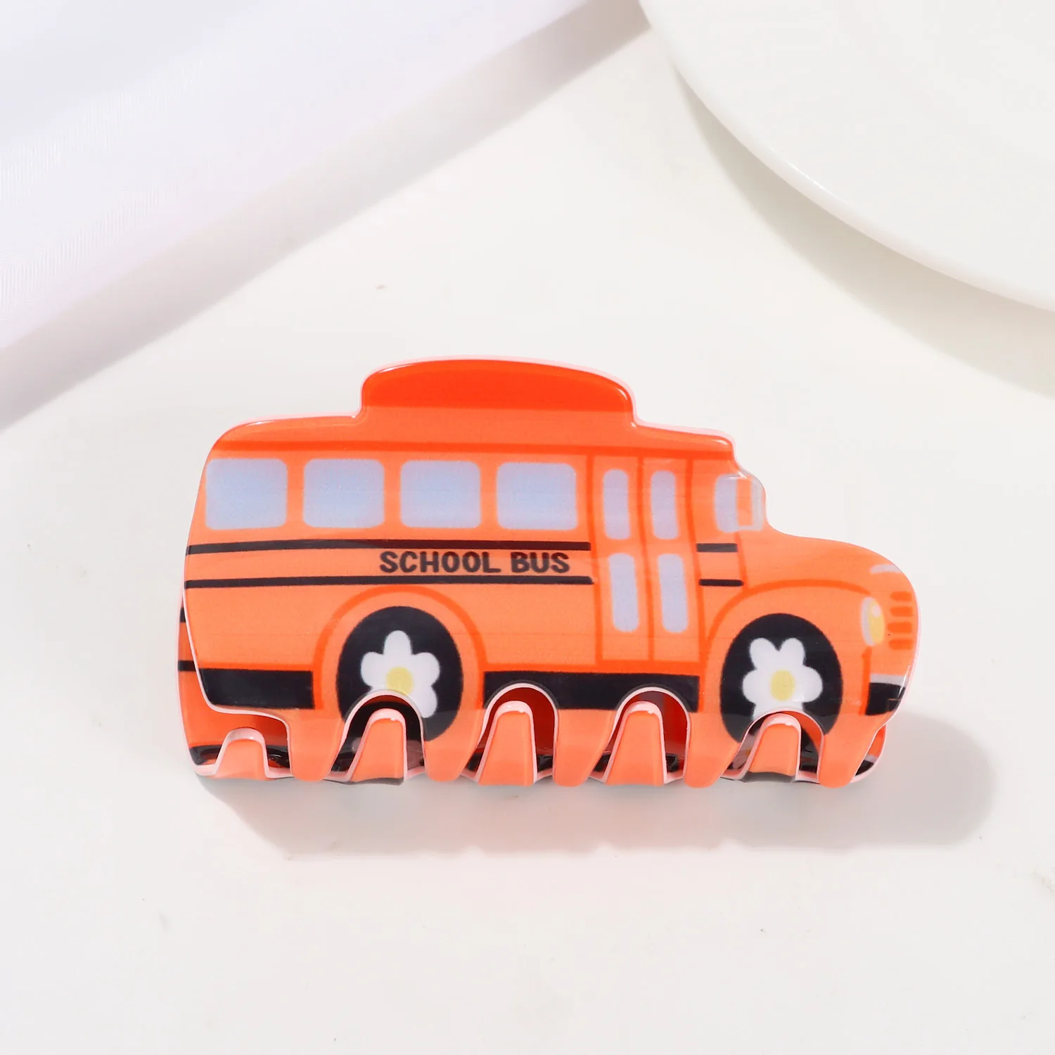 School bus acrylic claw clip fashionable hairpin suitable for women's and girls' hair accessories, modern new cartoon hair claw
School bus acrylic claw clip fashionable hairpin suitable for women's and girls' hair accessories, modern new cartoon hair claw
