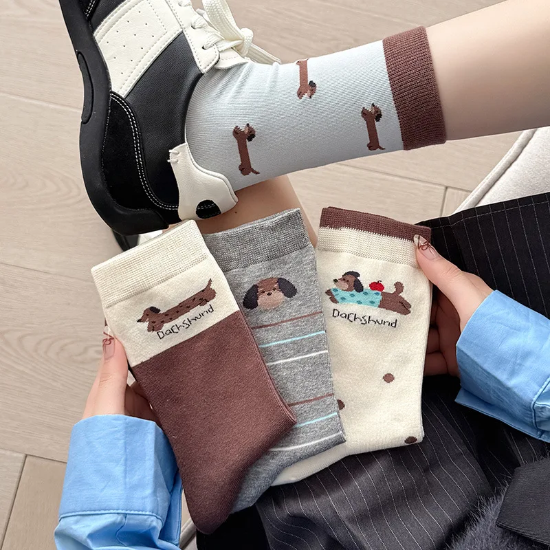 4 pairs of cute cartoon mid-term socks for women in spring autumn sweat absorbing casual simple comfortable women's socks
4 pairs of cute cartoon mid-term socks for women in spring autumn sweat absorbing casual simple comfortable women's socks