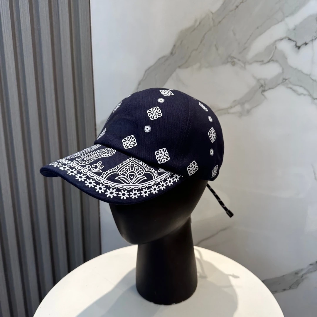 Luxury Brand Baseball Cap Holiday Gift Casual Visor Flat-Brimmed Golf Cap Handmade Sun Hat Hip-Hop Beach Cowboy Bucket Cap
Luxury Brand Baseball Cap Holiday Gift Casual Visor Flat-Brimmed Golf Cap Handmade Sun Hat Hip-Hop Beach Cowboy Bucket Cap