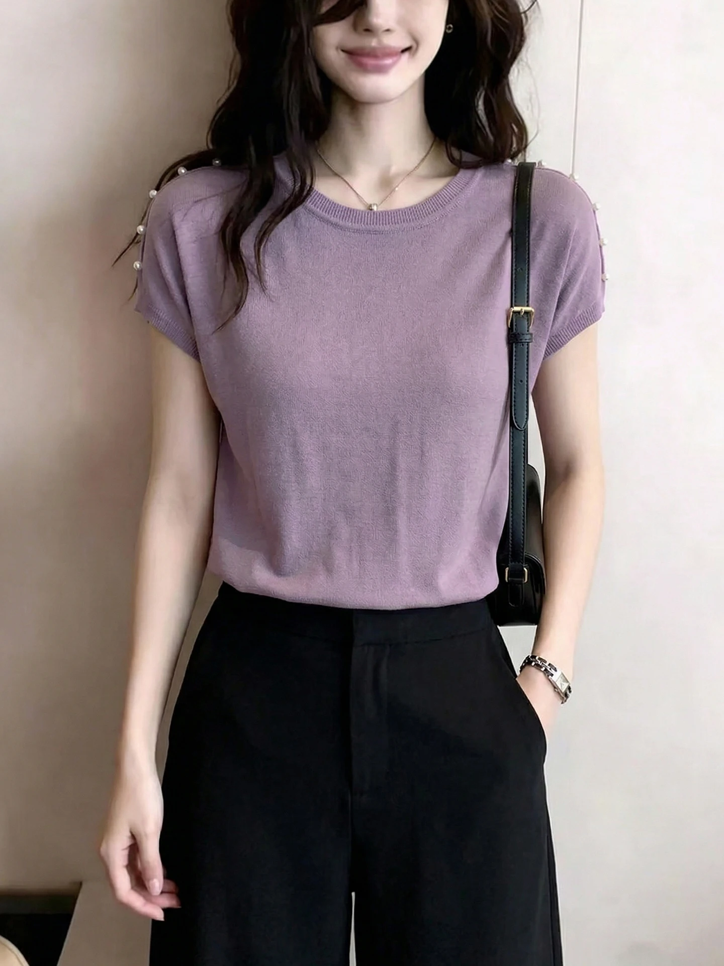 Soft Skin-Friendly Korean Style Short Sleeve Knitted Top Fashionable Versatile Summer 2026 Design Sensation Silk Women's Shirt
Soft Skin-Friendly Korean Style Short Sleeve Knitted Top Fashionable Versatile Summer 2026 Design Sensation Silk Women's Shirt