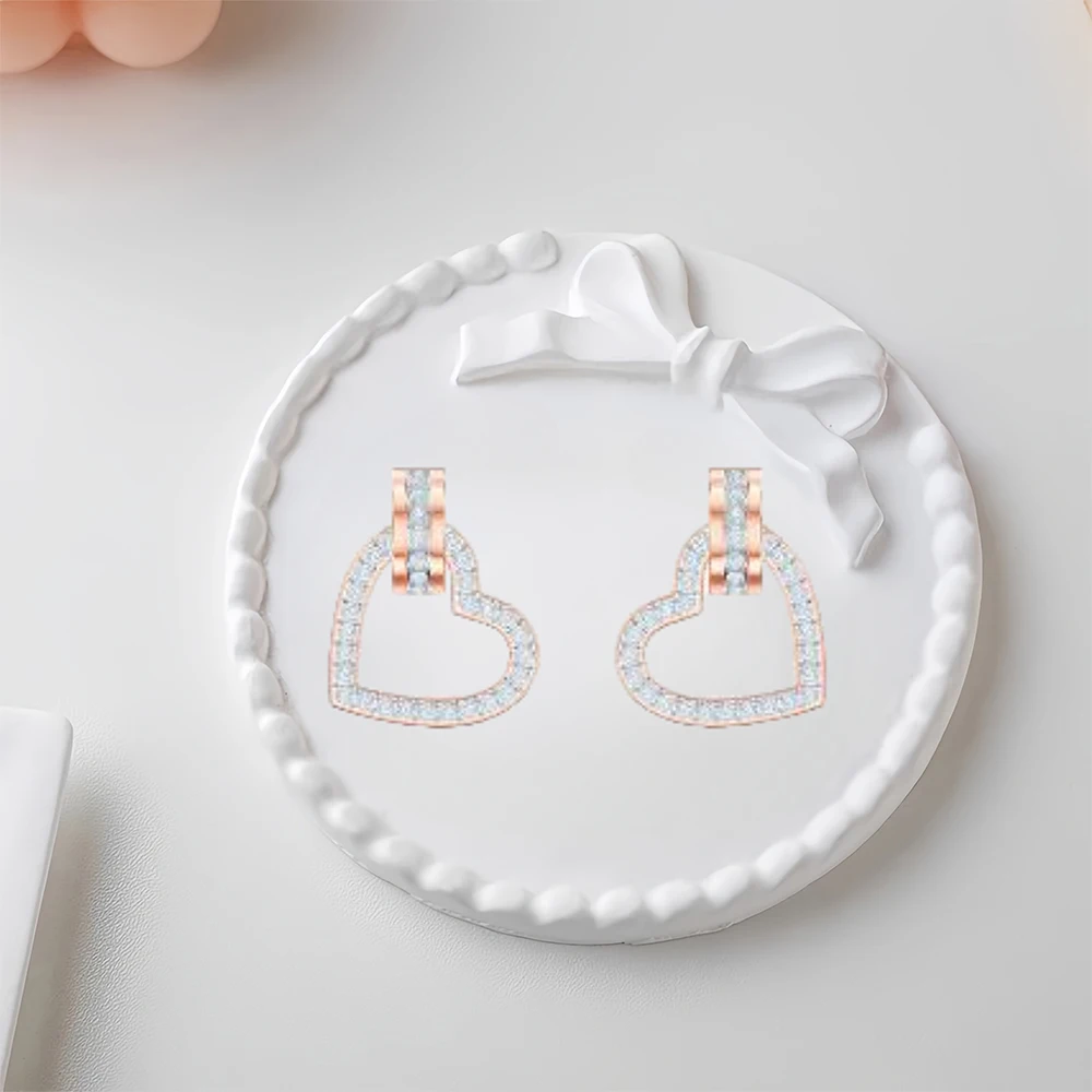 2025 Hot Selling Brand Women's Earrings Simple, Fashionable, Luxurious Jewelry Suitable for Gifting To Friends
2025 Hot Selling Brand Women's Earrings Simple, Fashionable, Luxurious Jewelry Suitable for Gifting To Friends