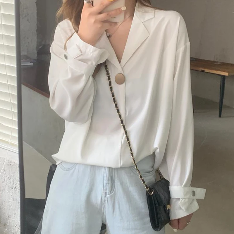 plus Size Long Sleeve Shirt Women's Loose Fit Versatile Slimming Spring Autumn Top Female Fashionable Age-Defying Casual Wear
plus Size Long Sleeve Shirt Women's Loose Fit Versatile Slimming Spring Autumn Top Female Fashionable Age-Defying Casual Wear