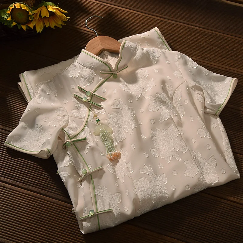 White Green Young Girl Vintage Cheongsam Women Elegant Dress Summer Handmade Button New Qipao S To 2XL
White Green Young Girl Vintage Cheongsam Women Elegant Dress Summer Handmade Button New Qipao S To 2XL