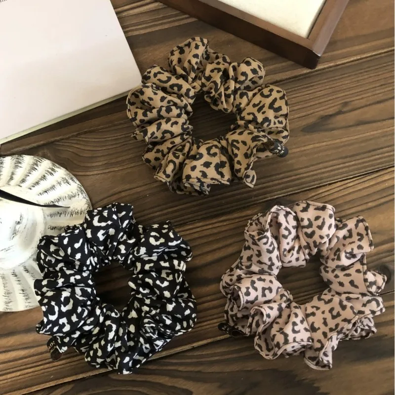 Korean leopard print elastic hair bands 2025 new high elastic women hair accessories
Korean leopard print elastic hair bands 2025 new high elastic women hair accessories