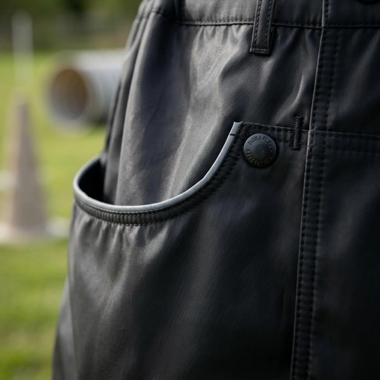 Apron Waist Pouch Sleek Half Apron with Pockets Work Accessory Handsunrestricted Storage
Apron Waist Pouch Sleek Half Apron with Pockets Work Accessory Handsunrestricted Storage