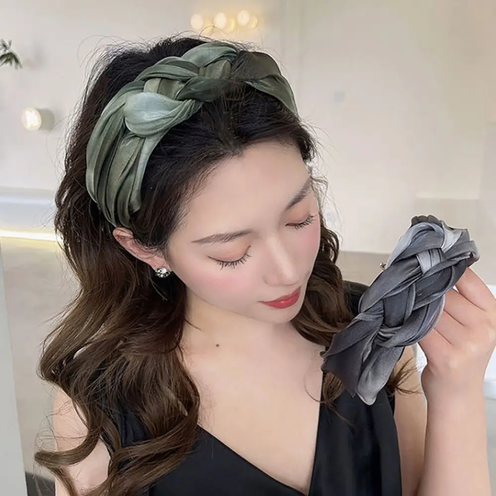 Wash Face Mesh Makeup Wide Edge Headdress Female Women Headband Twisted Braid Hair Hoop Hair Accessories Korean Style Headband
Wash Face Mesh Makeup Wide Edge Headdress Female Women Headband Twisted Braid Hair Hoop Hair Accessories Korean Style Headband