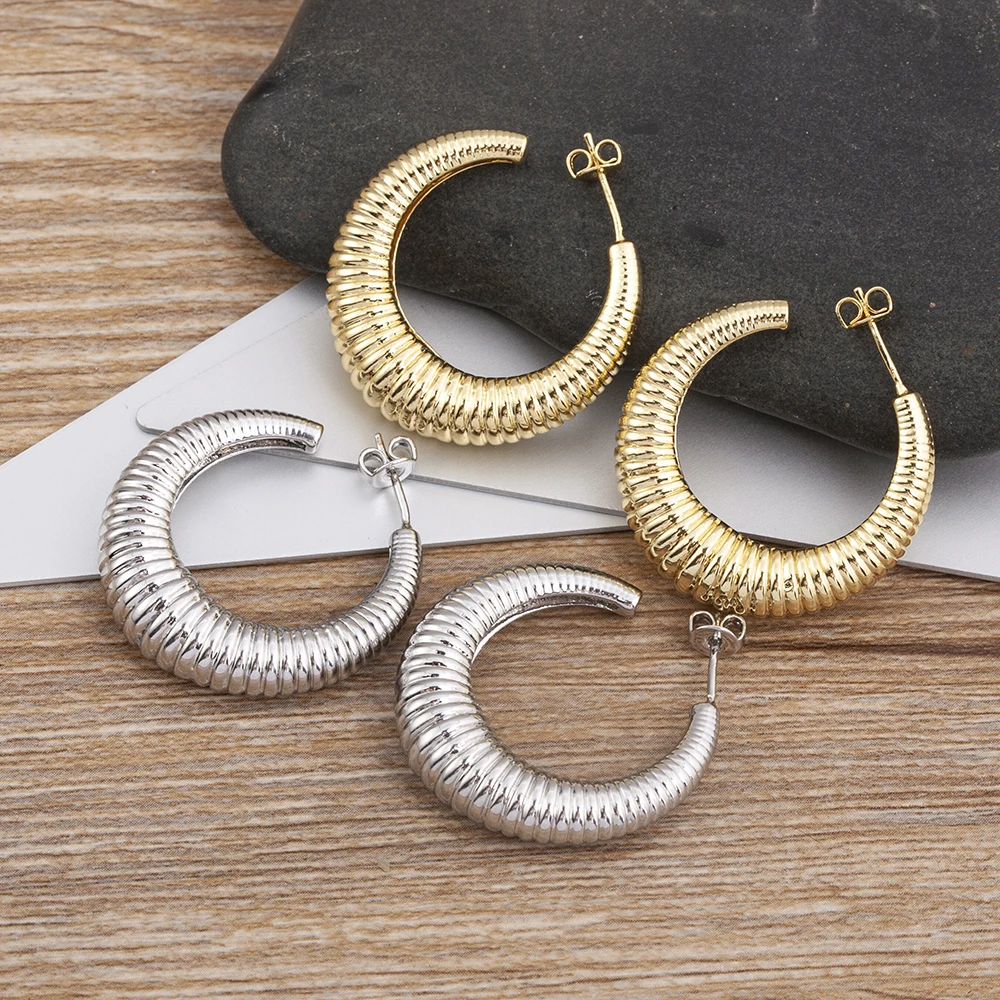 Nidin Top Quality 2 Colors Geometric Crescent Shape Adjustable Earrings Cubic Zirconia Women Retro Jewelry Classic Party Gift
Nidin Top Quality 2 Colors Geometric Crescent Shape Adjustable Earrings Cubic Zirconia Women Retro Jewelry Classic Party Gift