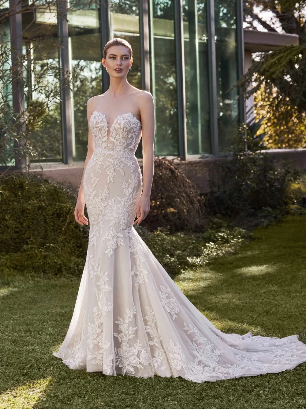 Charming Sweetheart Wedding Dress Elegant Mermaid Appliqué Bridal Gowns Charming Sleeveless Floor-Length Wedding Gowns
Charming Sweetheart Wedding Dress Elegant Mermaid Appliqué Bridal Gowns Charming Sleeveless Floor-Length Wedding Gowns
