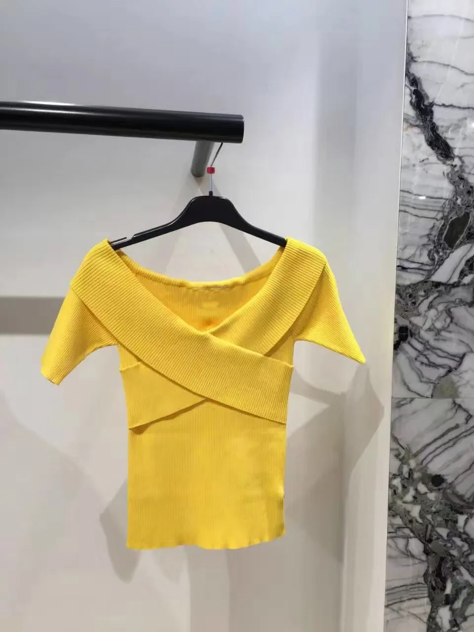 Women's Sexy Cross Large V-Neck Knitted Tops Spring and Summer New Ladies Short-Sleeved Slim High Elasticity Knit T-Shirt
Women's Sexy Cross Large V-Neck Knitted Tops Spring and Summer New Ladies Short-Sleeved Slim High Elasticity Knit T-Shirt