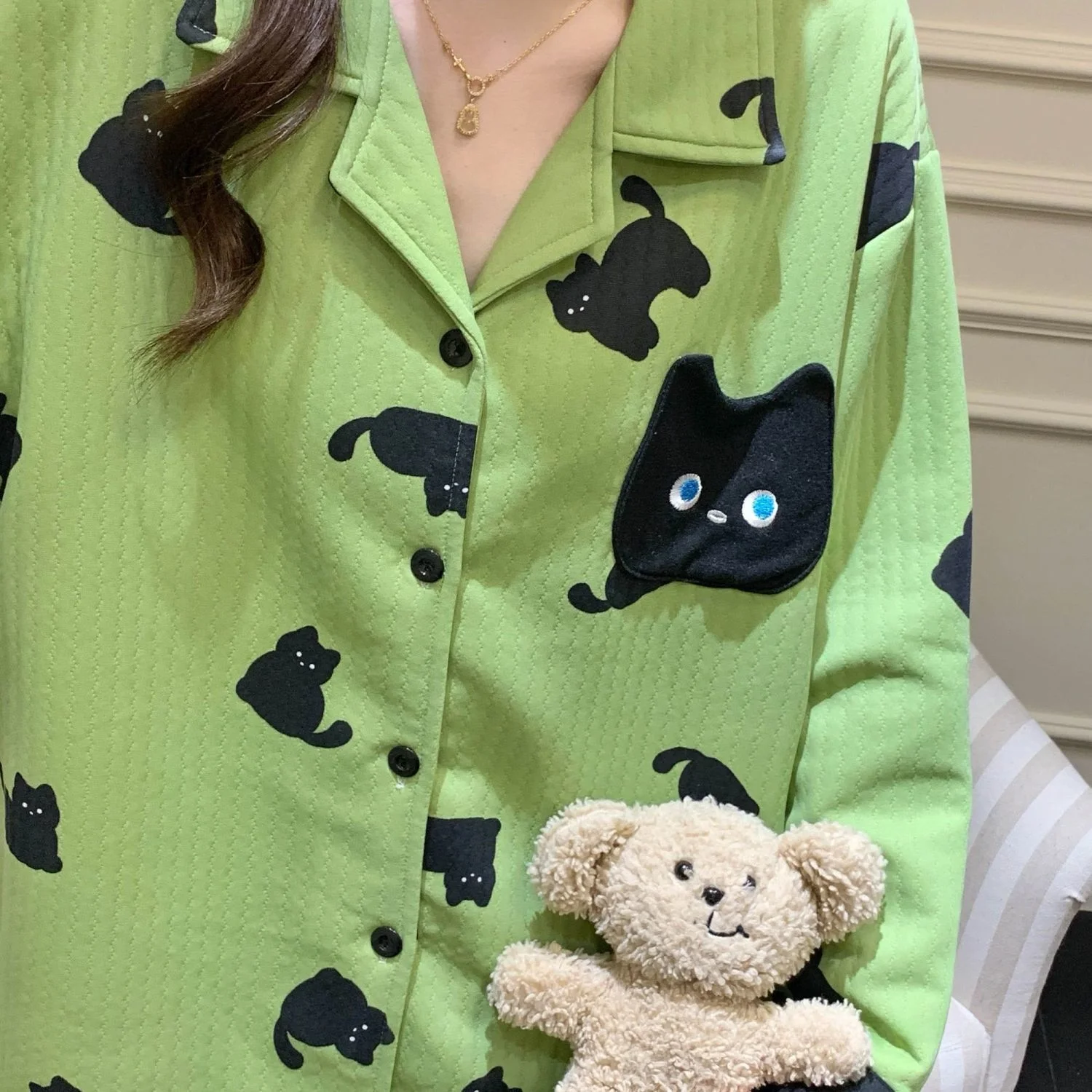 Thickened Air Cotton Long Sleeve Sleepwear Set for Women Autumn Winter Home Clothes Green Design Warm Home Clothes Outerwear
Thickened Air Cotton Long Sleeve Sleepwear Set for Women Autumn Winter Home Clothes Green Design Warm Home Clothes Outerwear
