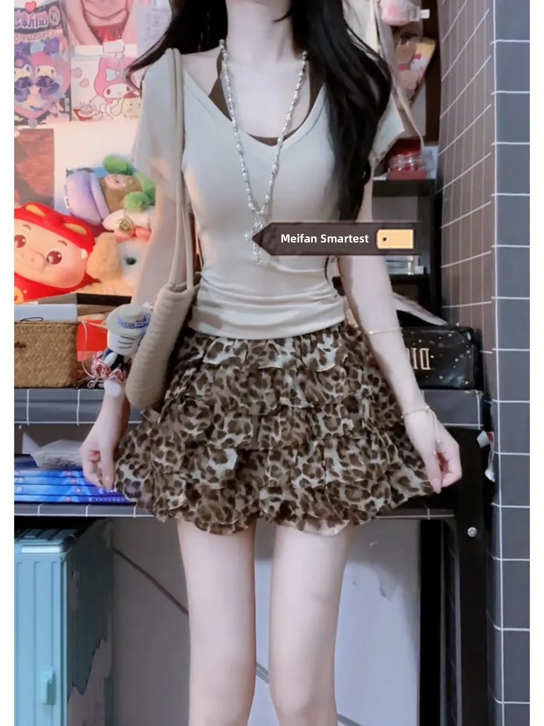Summer Leopard Print Cake Skirt Women's New Style Miniature Lightweight Short Skirt Puffy Half-length Vintage Resistant to De...
Summer Leopard Print Cake Skirt Women's New Style Miniature Lightweight Short Skirt Puffy Half-length Vintage Resistant to De...