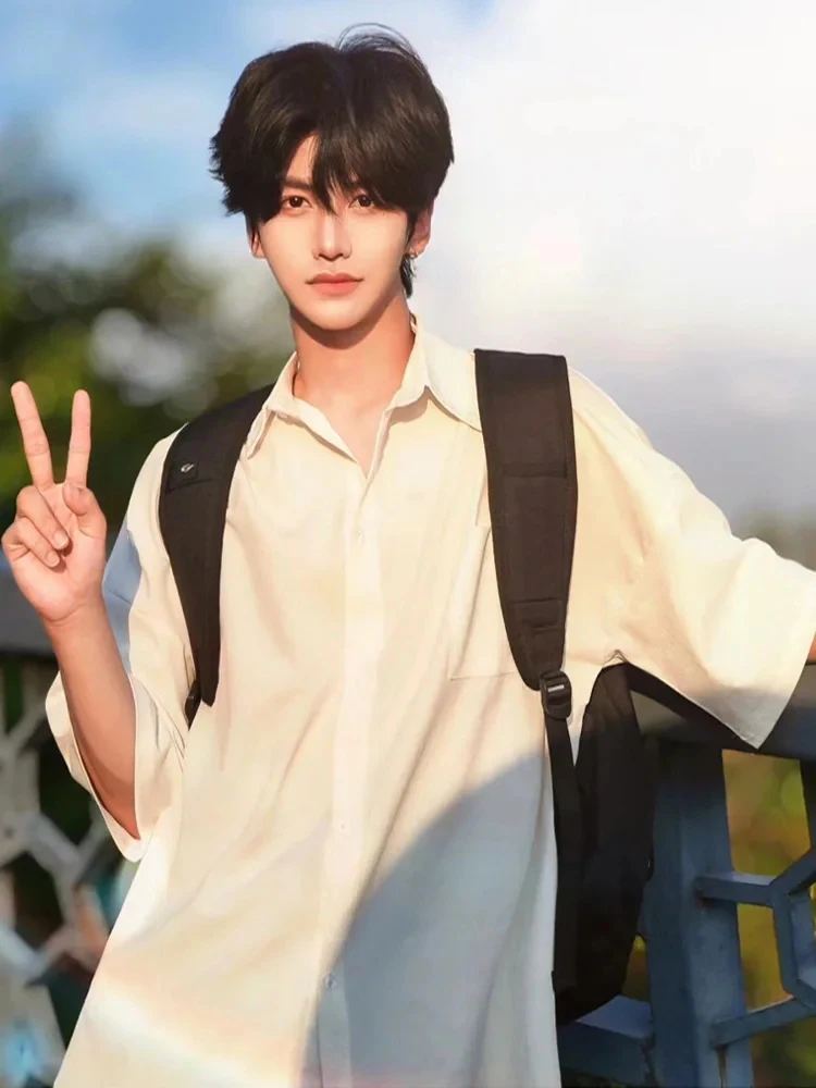 White Ice Silk Short Sleeve Shirt Men's Summer Youth Style Seven Sleeve Shirt Salt System Boyfriend Fashion Half Sleeve Jacket
White Ice Silk Short Sleeve Shirt Men's Summer Youth Style Seven Sleeve Shirt Salt System Boyfriend Fashion Half Sleeve Jacket