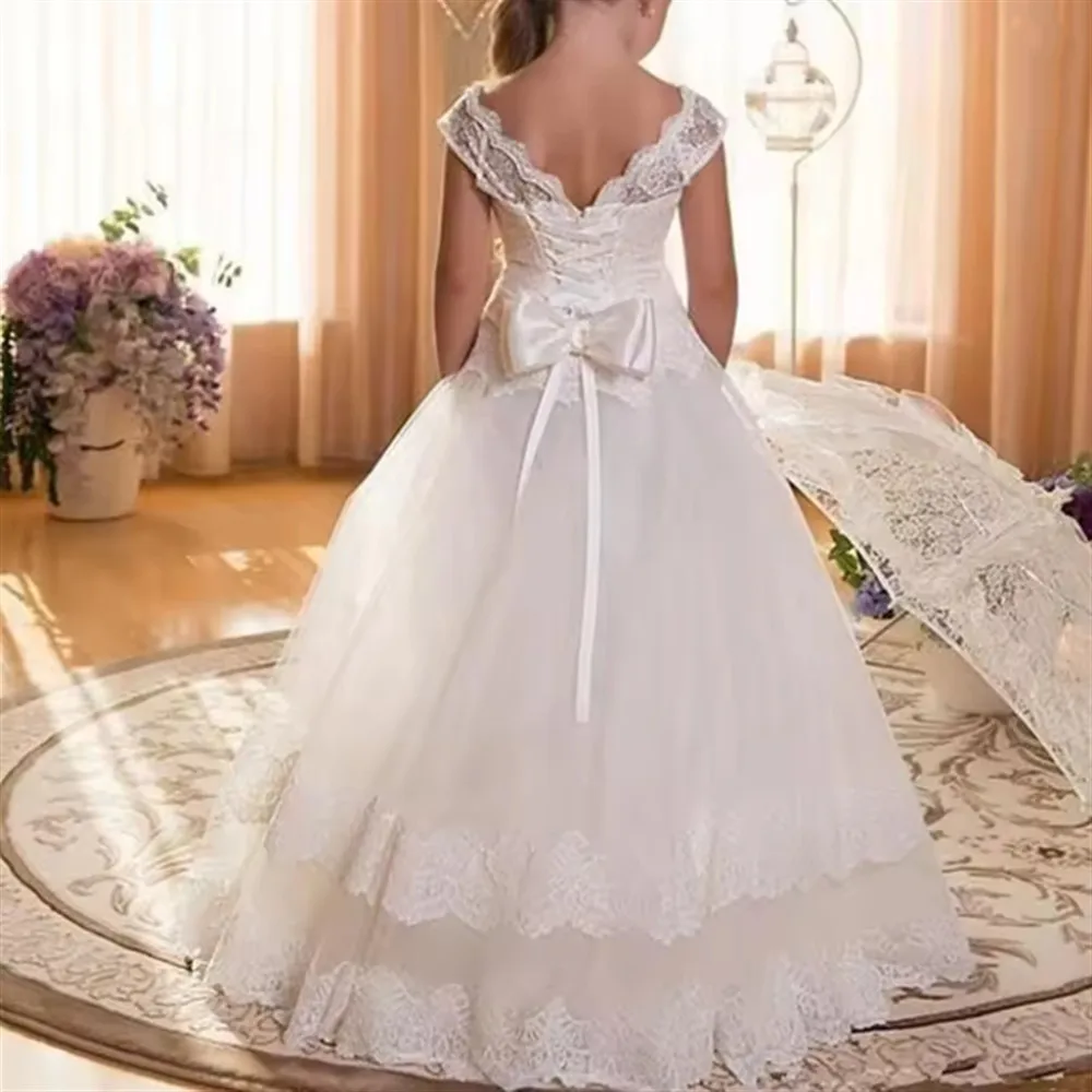 Elegant Flower Girl Dresses for Wedding Appliques Pearls Backless Lace with Bow Princess Birthday Party First Communion Gown
Elegant Flower Girl Dresses for Wedding Appliques Pearls Backless Lace with Bow Princess Birthday Party First Communion Gown