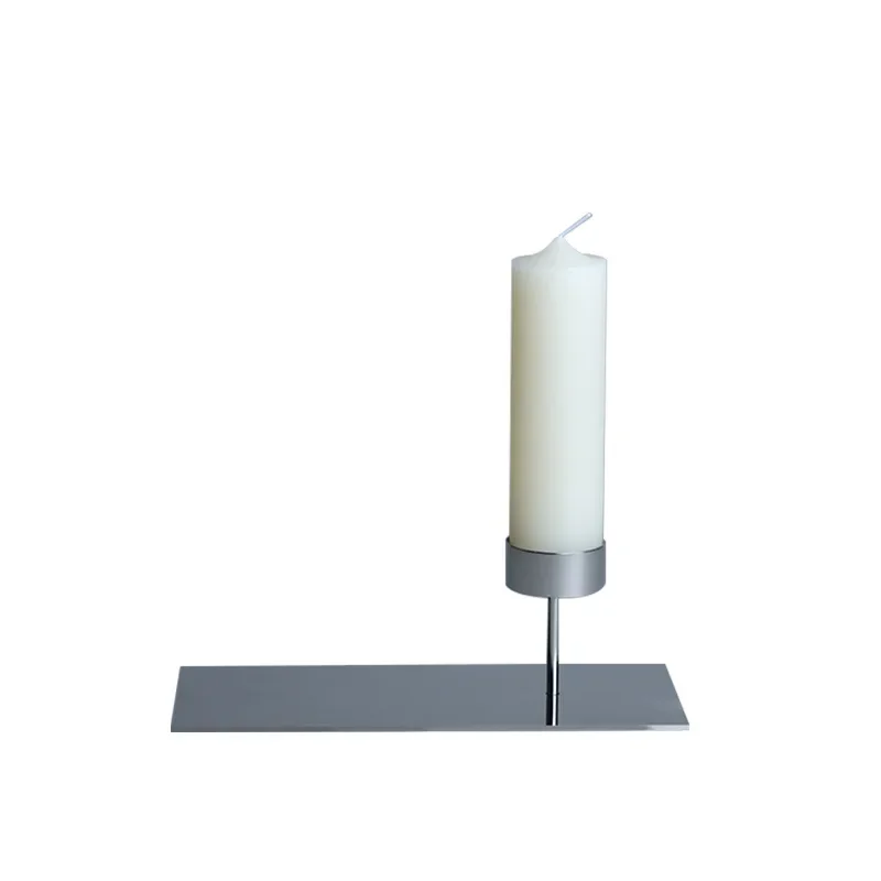 Modern light luxury creative metal candlestick ornament, high-end ornament in the entrance restaurant living room
Modern light luxury creative metal candlestick ornament, high-end ornament in the entrance restaurant living room