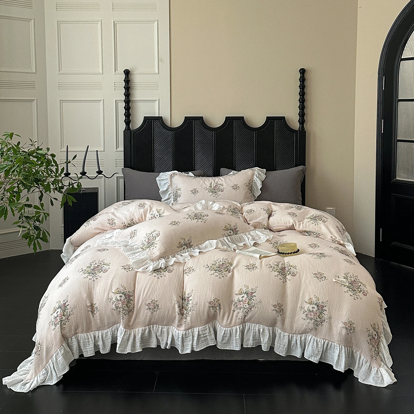 Vintage Flowers Print Lace Ruffles Bedding Set 100% Cotton Double Layer Yarn Soft Duvet Cover Bed Sheet/Fitted Sheet Pillowcases
Vintage Flowers Print Lace Ruffles Bedding Set 100% Cotton Double Layer Yarn Soft Duvet Cover Bed Sheet/Fitted Sheet Pillowcases