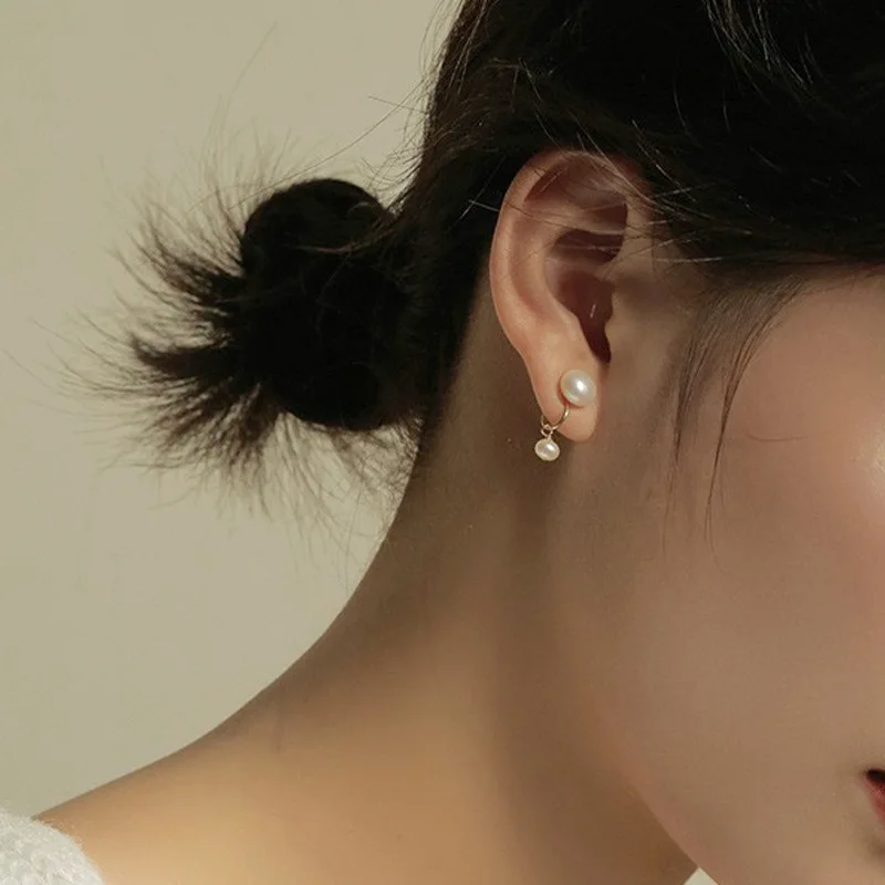 Korean Elegant Natural Frashwater Pearl Tassel Clip on Earrings for Women Golden Non Pierced Bridal Earrings Jewelry Gift
Korean Elegant Natural Frashwater Pearl Tassel Clip on Earrings for Women Golden Non Pierced Bridal Earrings Jewelry Gift