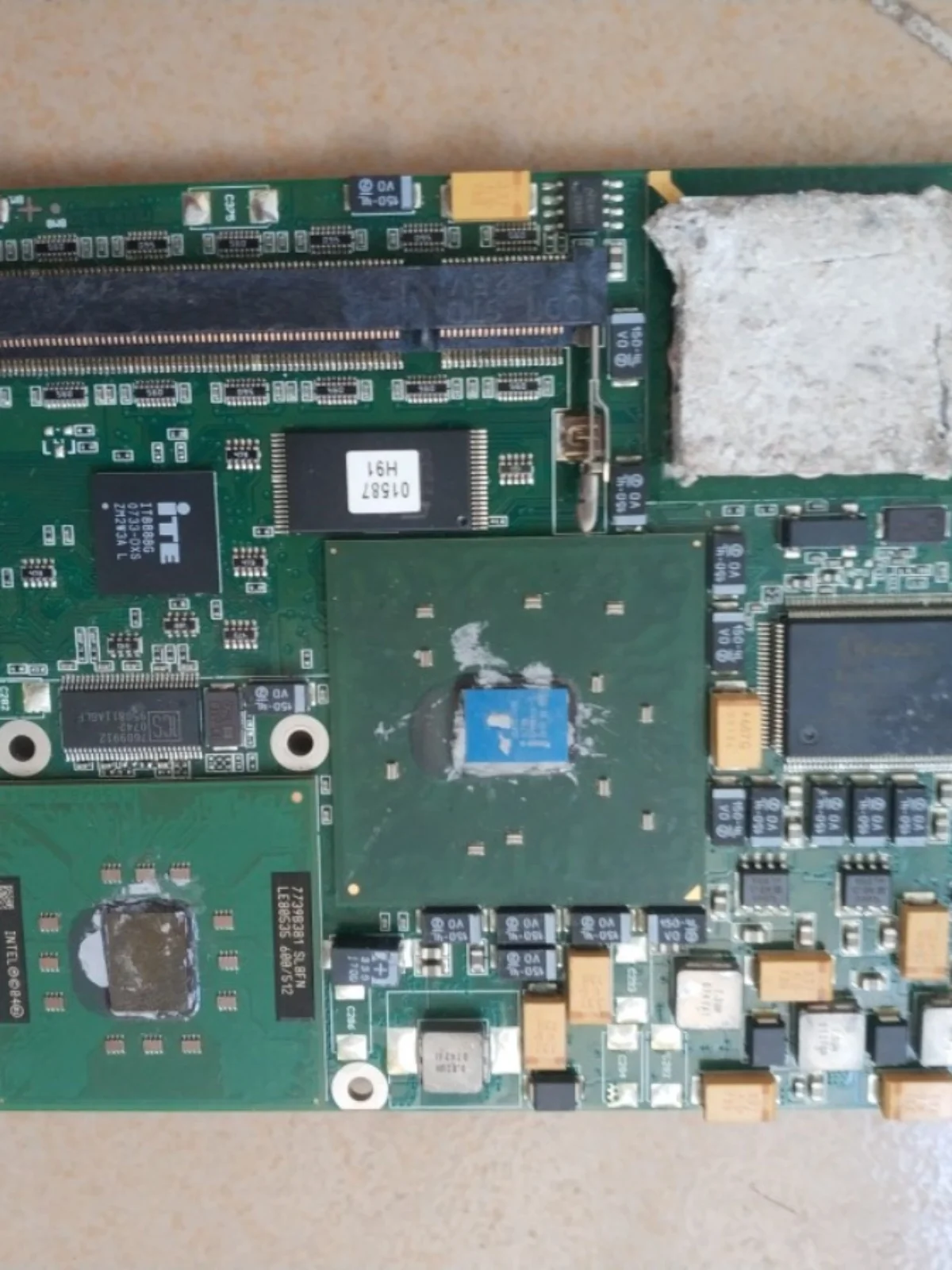 ME008- 000006 -1B 18008-0000-06-1 Industrial control motherboard
ME008- 000006 -1B 18008-0000-06-1 Industrial control motherboard