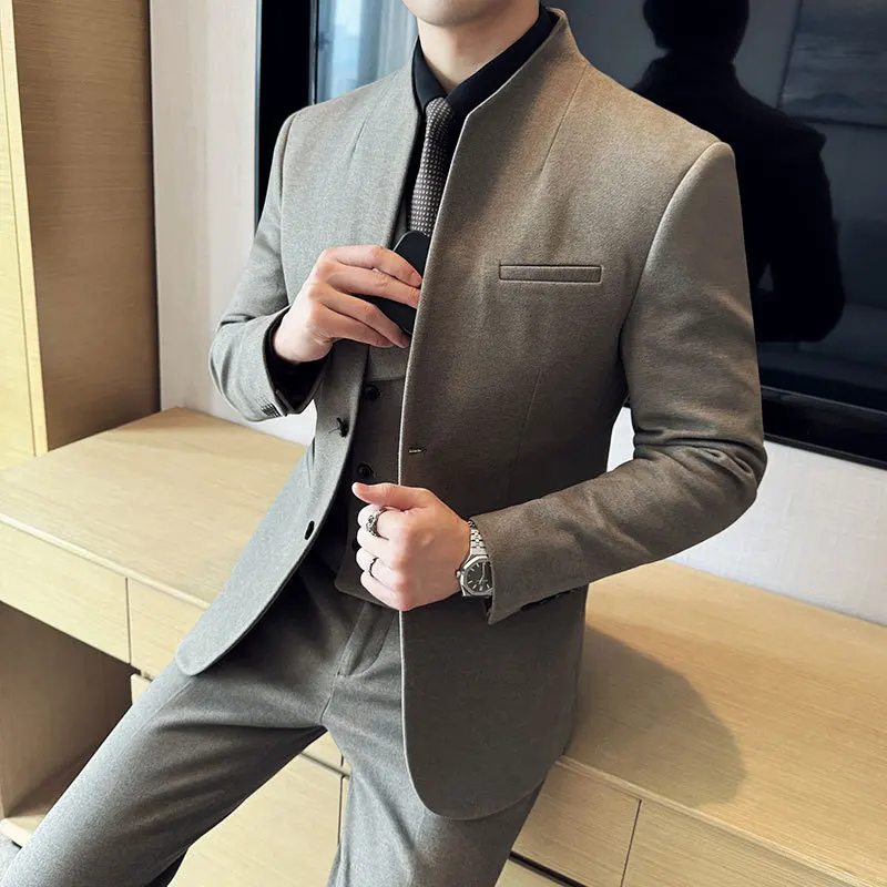 Chinese Style Collarless Woolen Men's Suit Set Slim Fit Business Suit Wool Blazer 1/2/3-Piece Wedding Formal Men's Clothing
Chinese Style Collarless Woolen Men's Suit Set Slim Fit Business Suit Wool Blazer 1/2/3-Piece Wedding Formal Men's Clothing