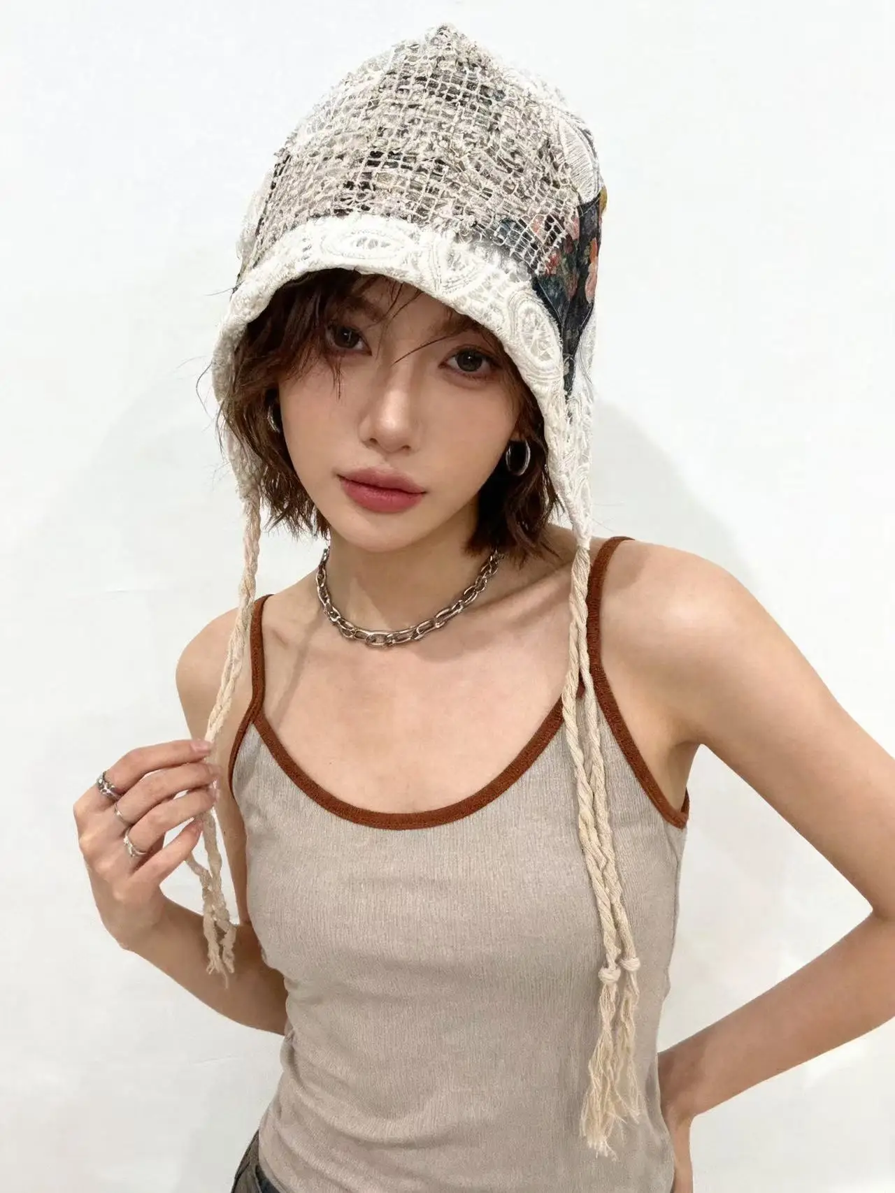 Lace Splicing Tassel Overhead Cap Women's Summer Versatile Breathable Retro Countryside Style Large Head Circumference
Lace Splicing Tassel Overhead Cap Women's Summer Versatile Breathable Retro Countryside Style Large Head Circumference