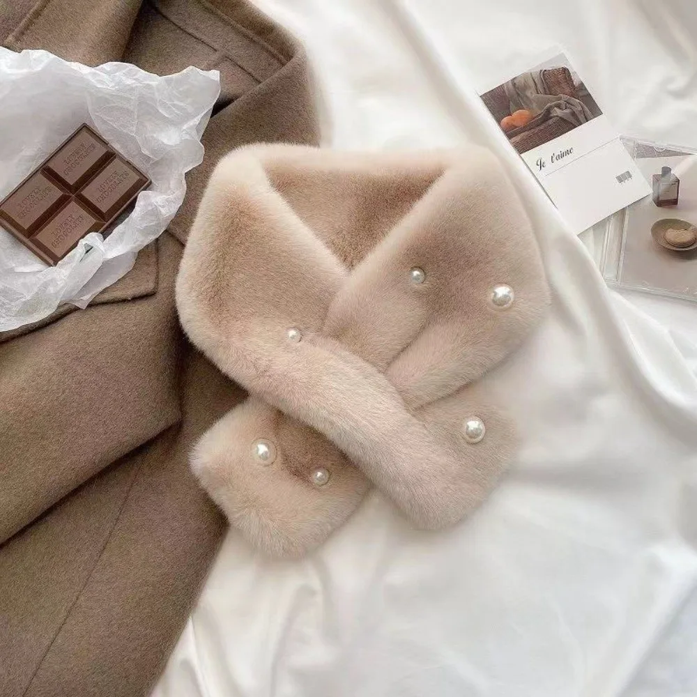 New Elegant Scarf Pearl Windproof Neckerchief Solid Color Cold Proof Cross Scarves Winter
New Elegant Scarf Pearl Windproof Neckerchief Solid Color Cold Proof Cross Scarves Winter