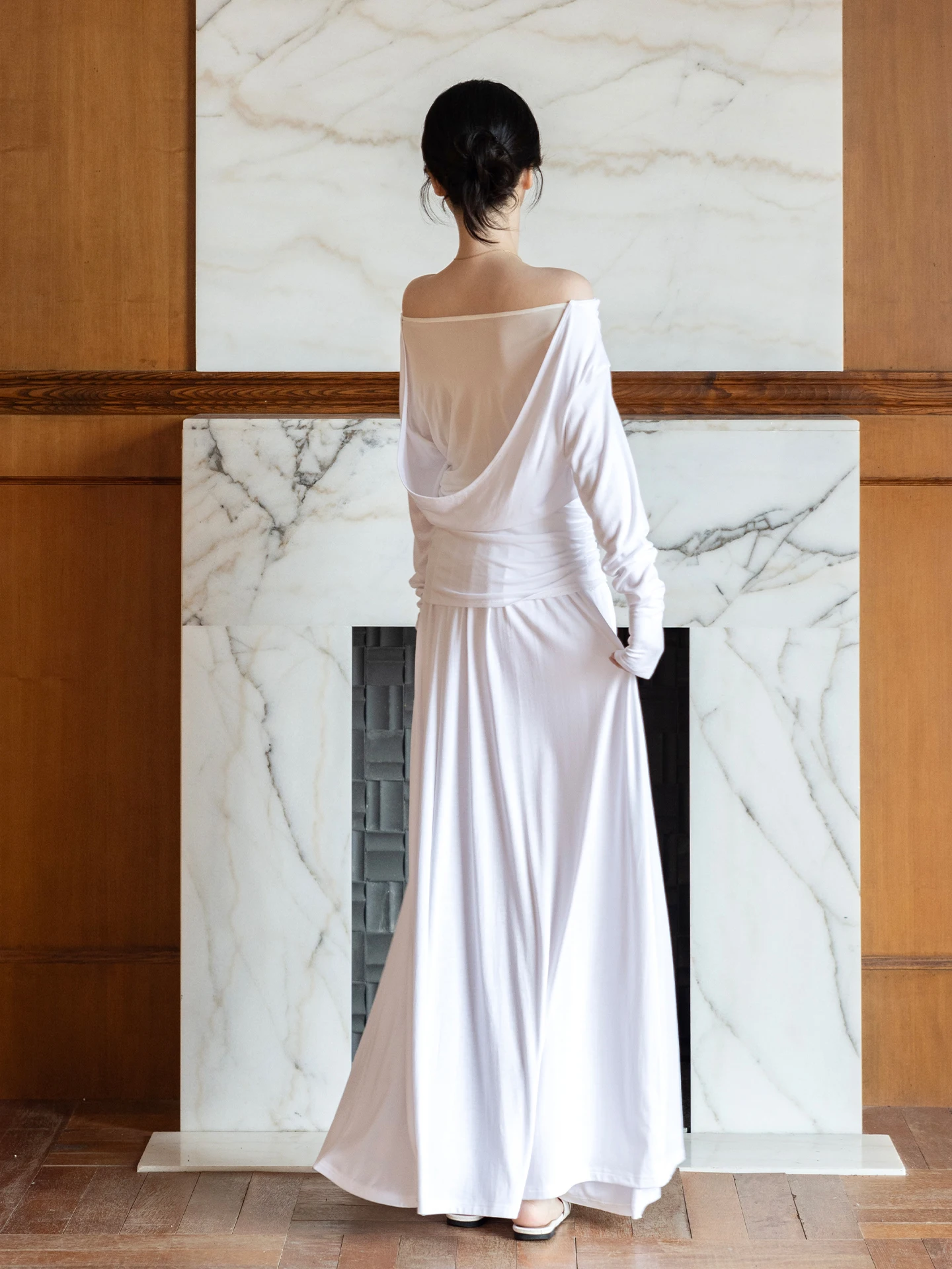 Комплект: приталенная футболка с длинным рукавом и юбка, женский, в стиле SerioLudere Lazy Egg White, с воротником-стойкой, осенняя коллекция
Комплект: приталенная футболка с длинным рукавом и юбка, женский, в стиле SerioLudere Lazy Egg White, с воротником-стойкой, осенняя коллекция