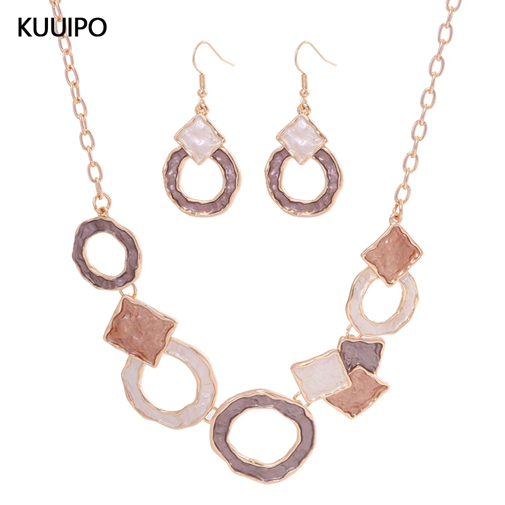 Fashion Geometric Necklace and Earrings Set for Women Accessories New Trendy Gold Color Jewelry Sets Daily Party Prom Gift
Fashion Geometric Necklace and Earrings Set for Women Accessories New Trendy Gold Color Jewelry Sets Daily Party Prom Gift